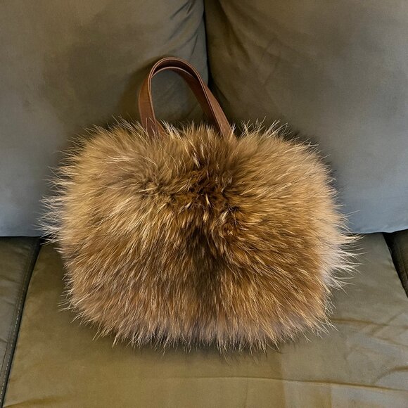 Vintage Real Fur Purse with Leather Straps - Picture 3 of 11